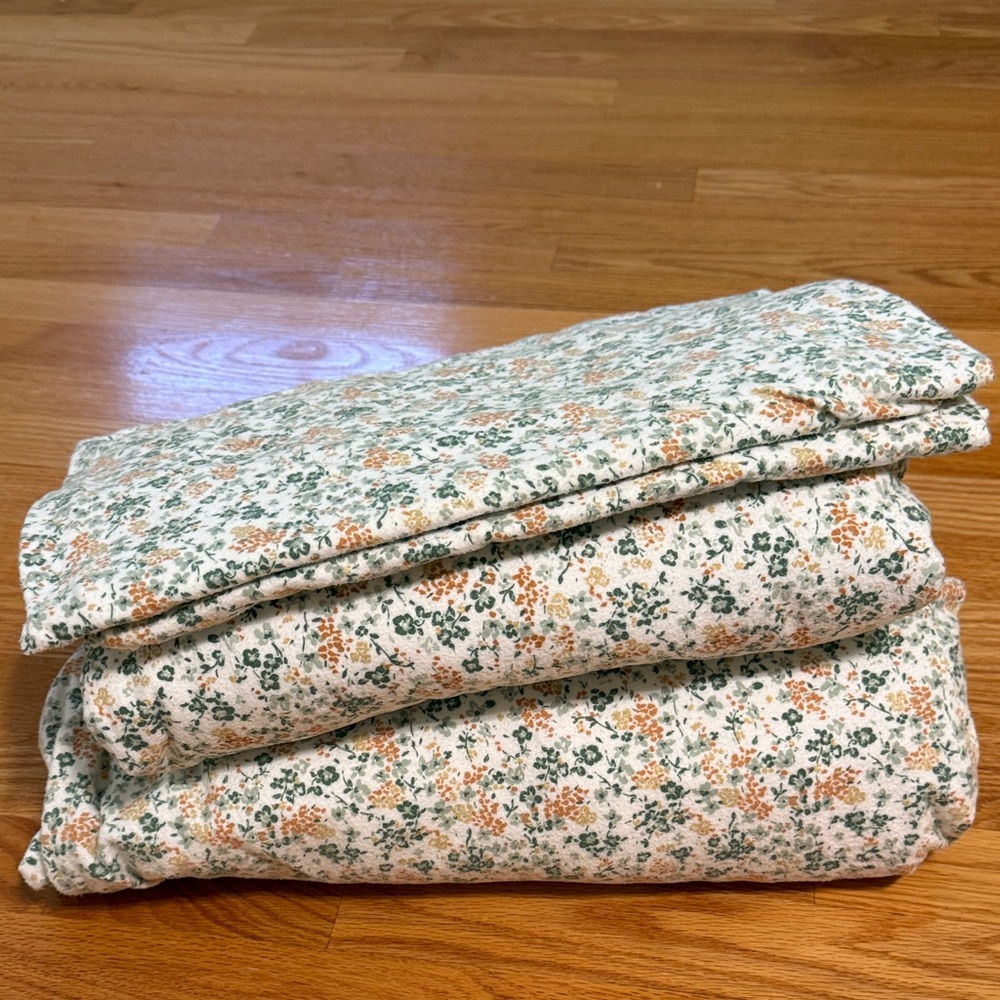 Threshold Floral Flannel Bedding Set - Full